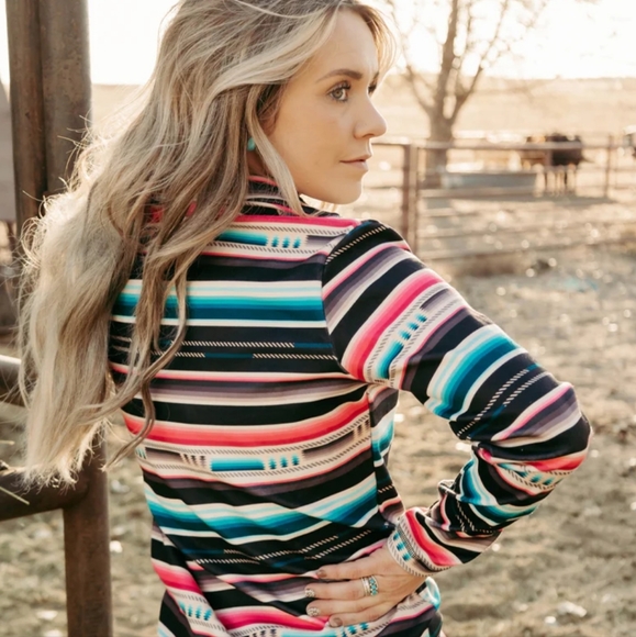 DESERT DREAMS PULLOVER - Picture 2 of 3